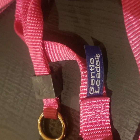 Gentle Leader Head Collar - Picture 3 of 5